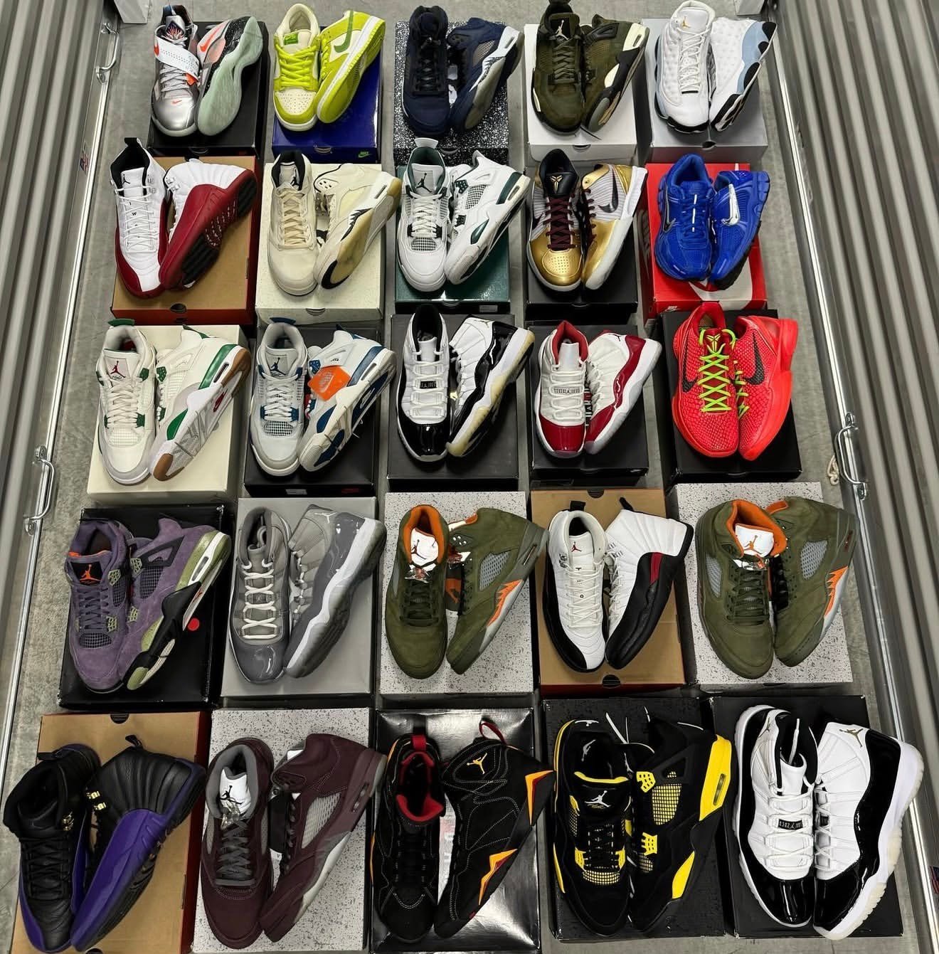 Air Jordan Shoes Pallet (100 Pairs) wholesale clothing and apparel pallet inventory