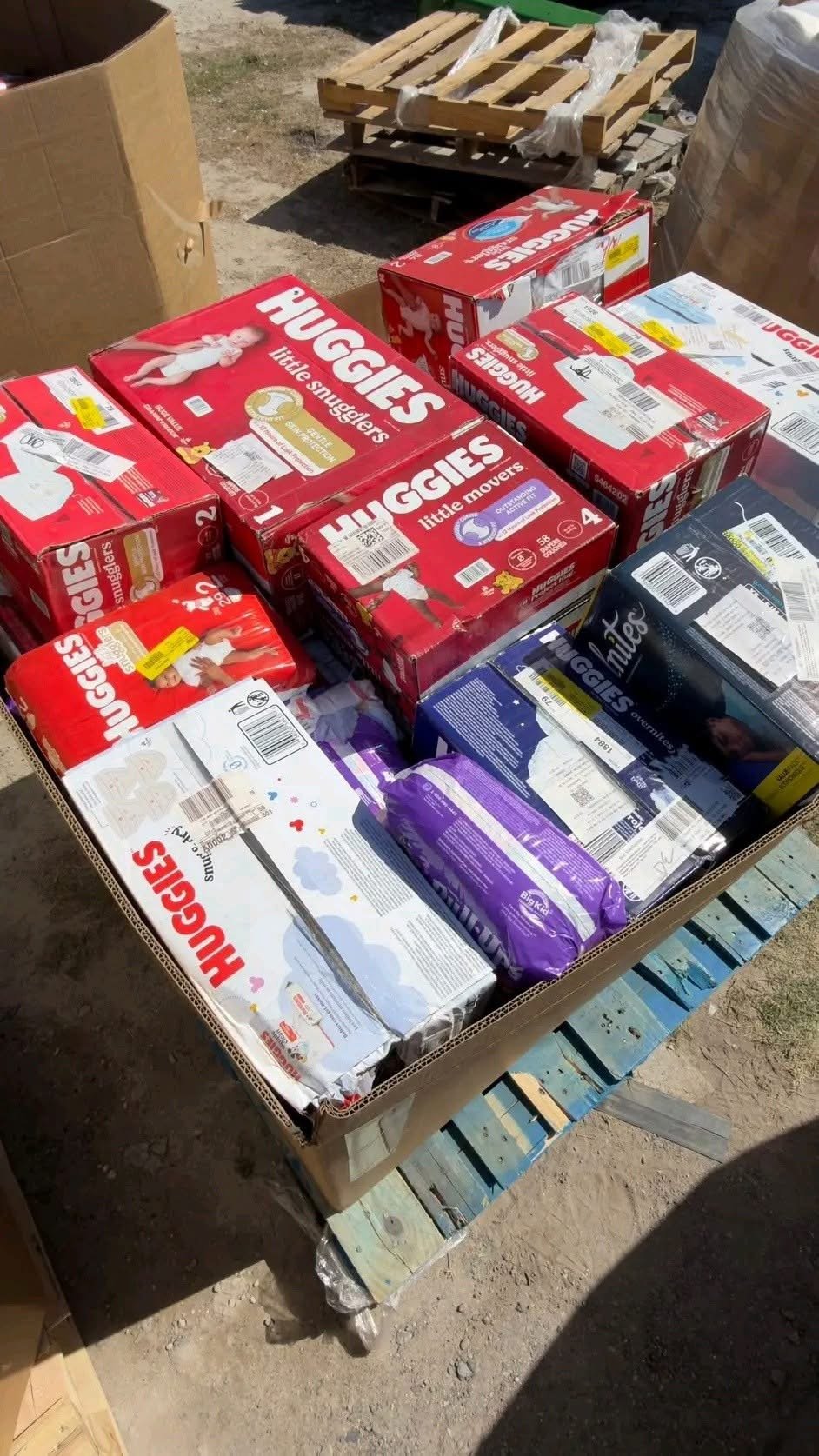 Wholesale Baby Wipes Pallet (500 Packs) wholesale home goods pallet inventory