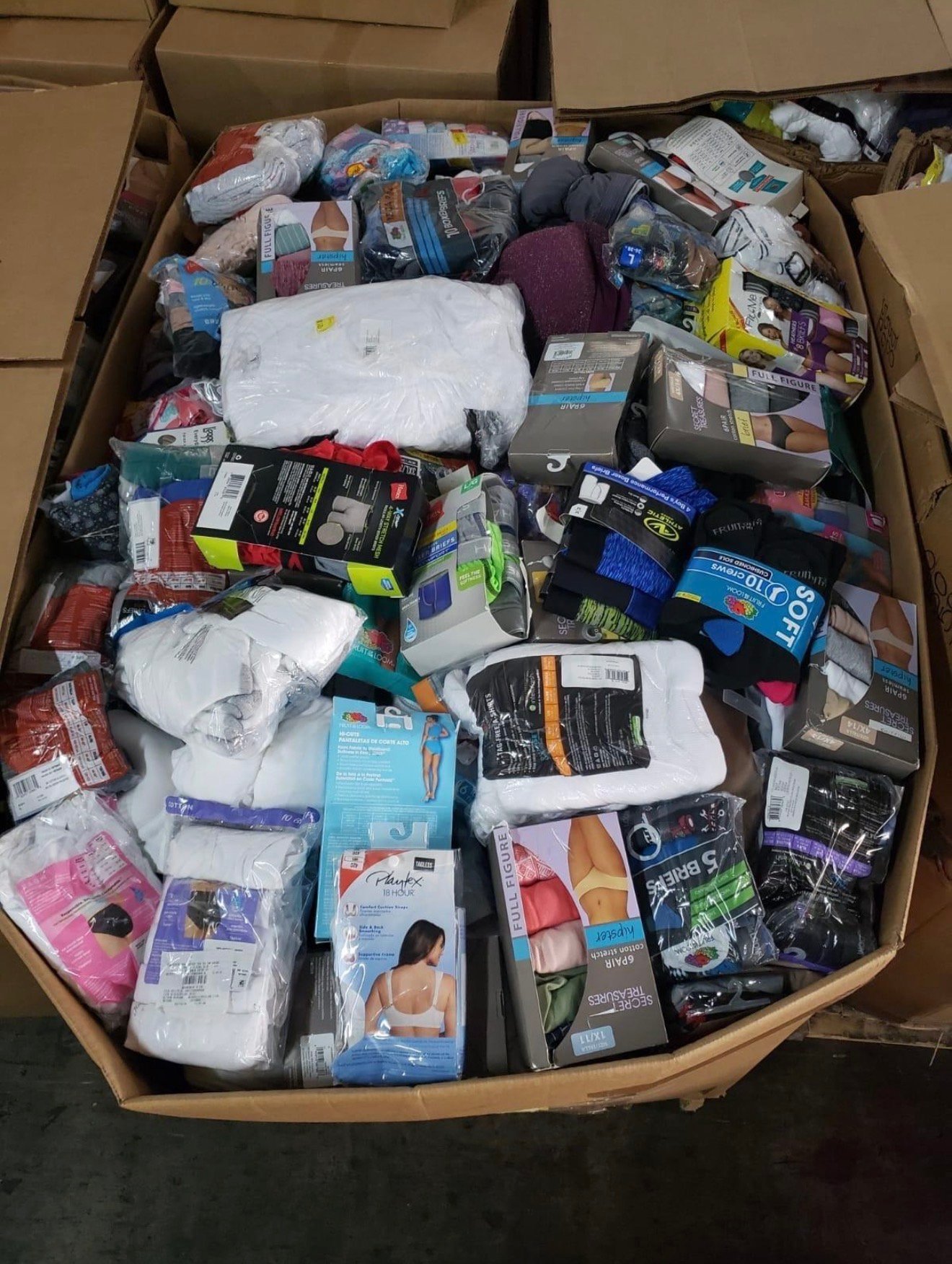 Wholesale Bulk Accessories Pallet (200–300 Pieces) specialty wholesale inventory